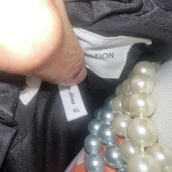 Women's Black Puffer Coat with Faux Fur Trim BCBG generation XL - Picture 5 of 5